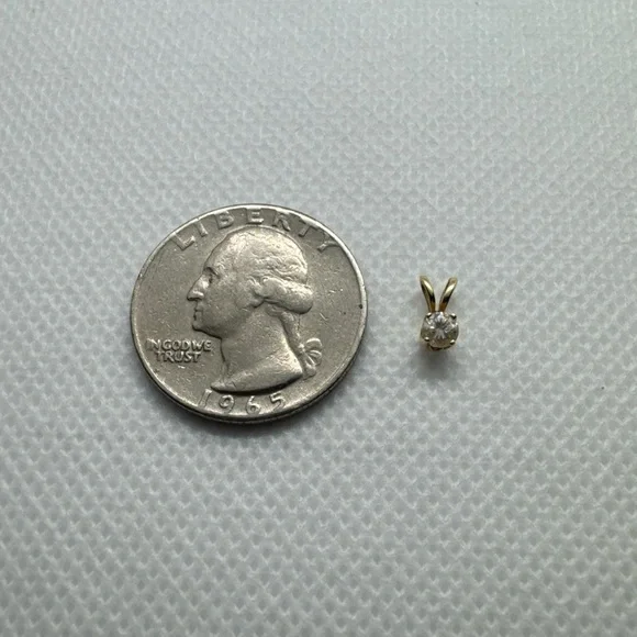 14k Yellow Gold Diamond Solitaire Pendant Round 4 Prong, 0.15 TCW, 0.24g - Picture 11 of 15